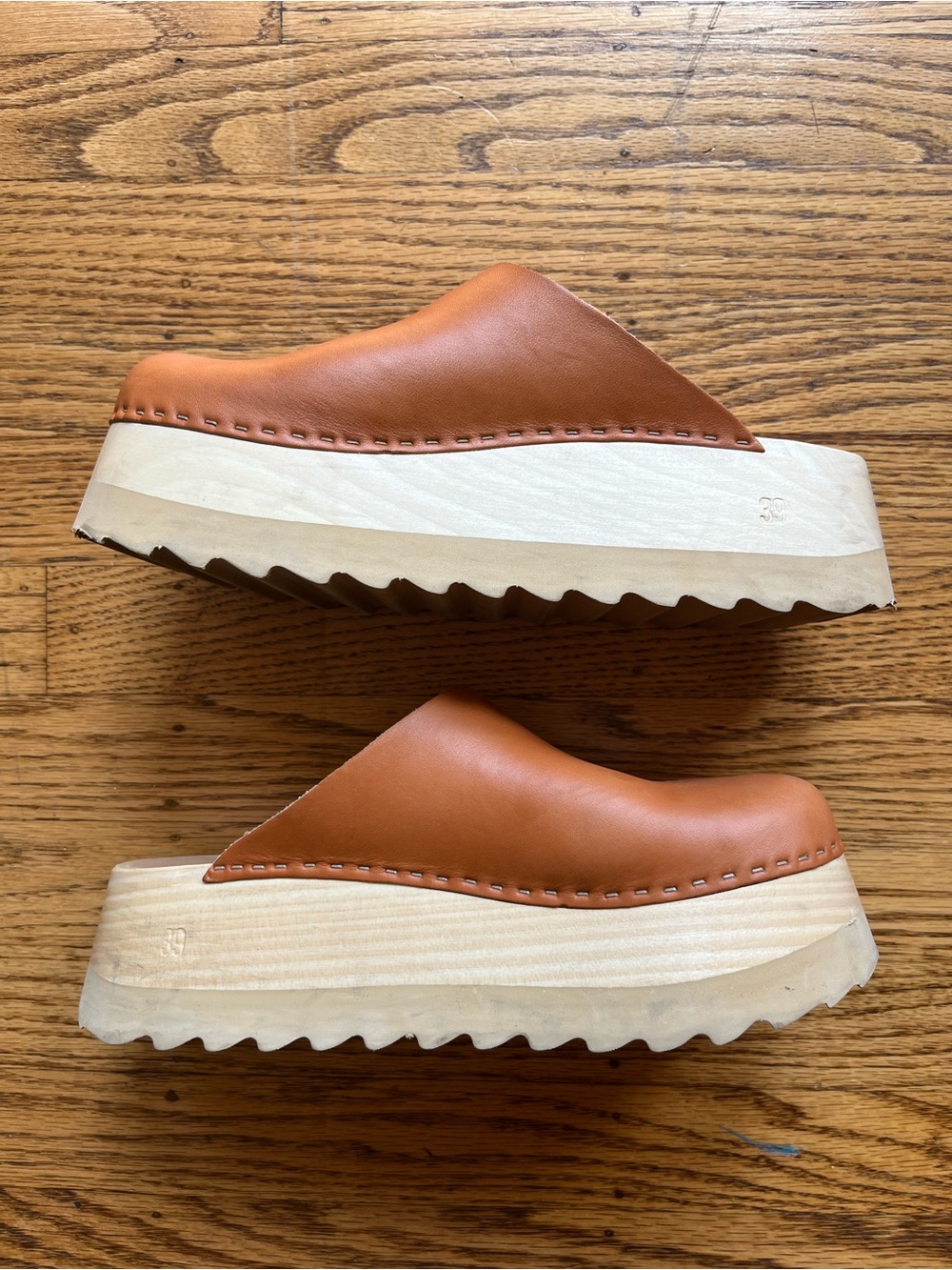 Bryr Chonk Clog in Whiskey - Picture 2 of 7